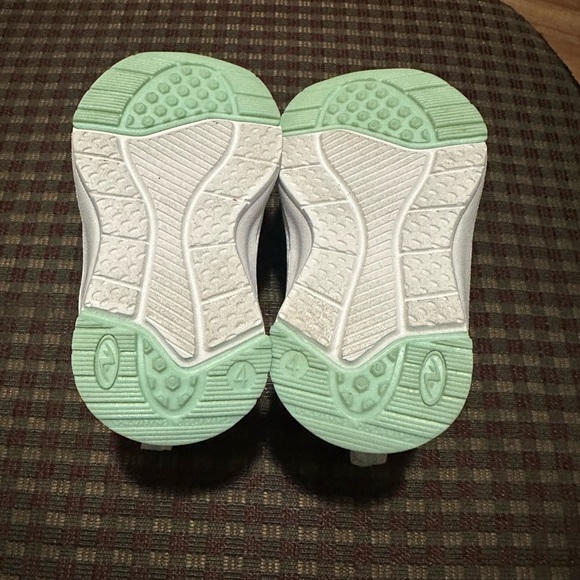 Athletic Works White and Pink Sneakers with Velcro Closure size 4 - Picture 4 of 5